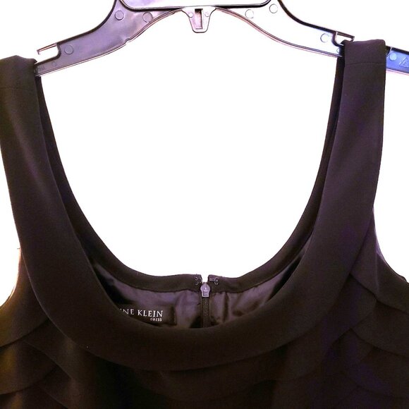 Anne Klein Black Tiered Sleeveless Cocktail Dress Size 8 EUC - Picture 2 of 6
